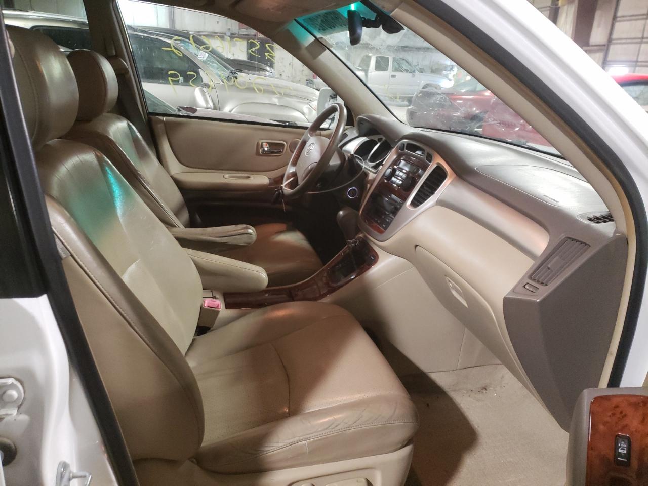 Photo 5 from auction – 2006 TOYOTA HIGHLANDER with VIN JTEEW21A860029127