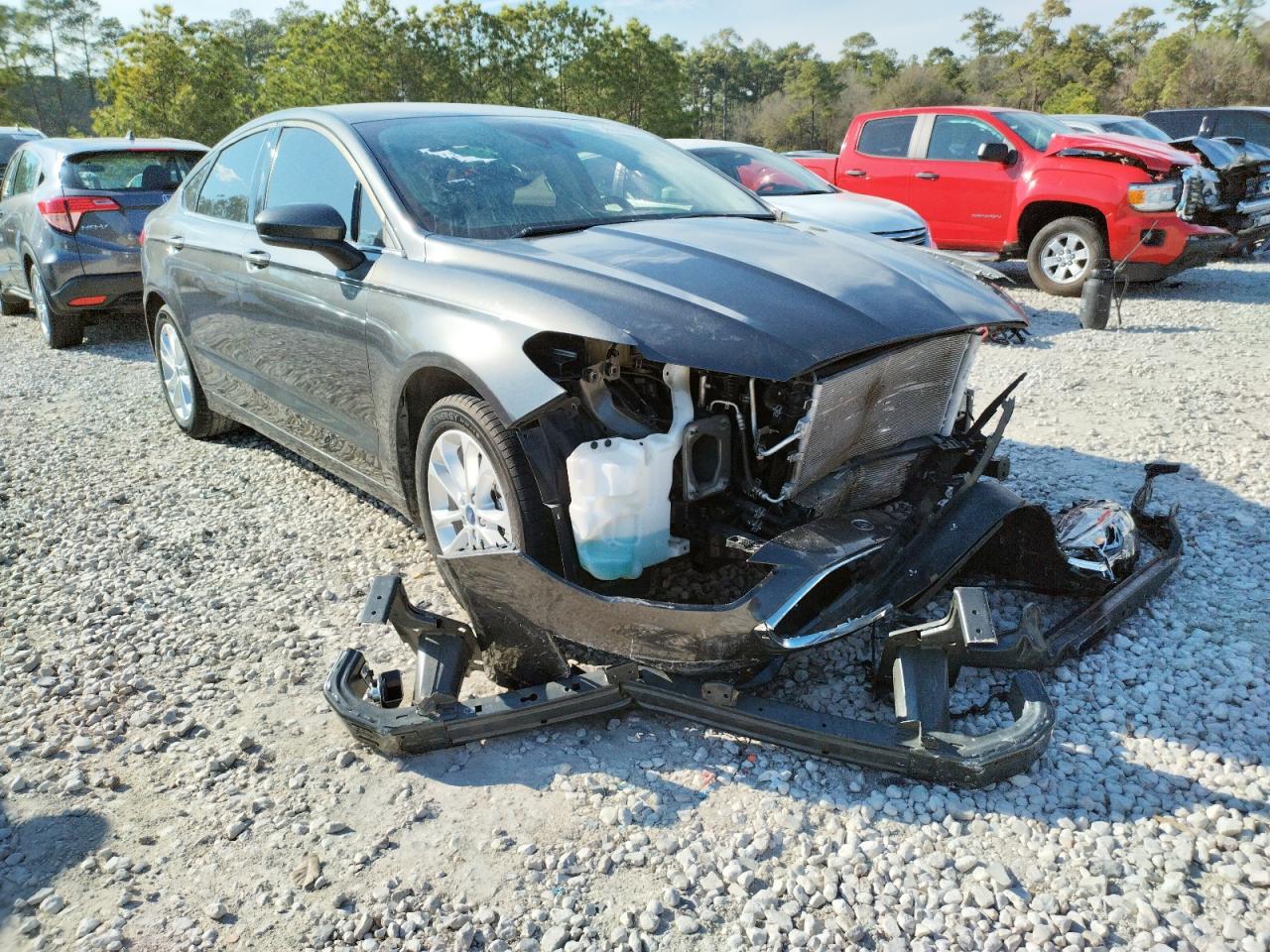 FORD FUSION SE 2020 with VIN 3FA6P0HD3LR258584 - Photo from auction