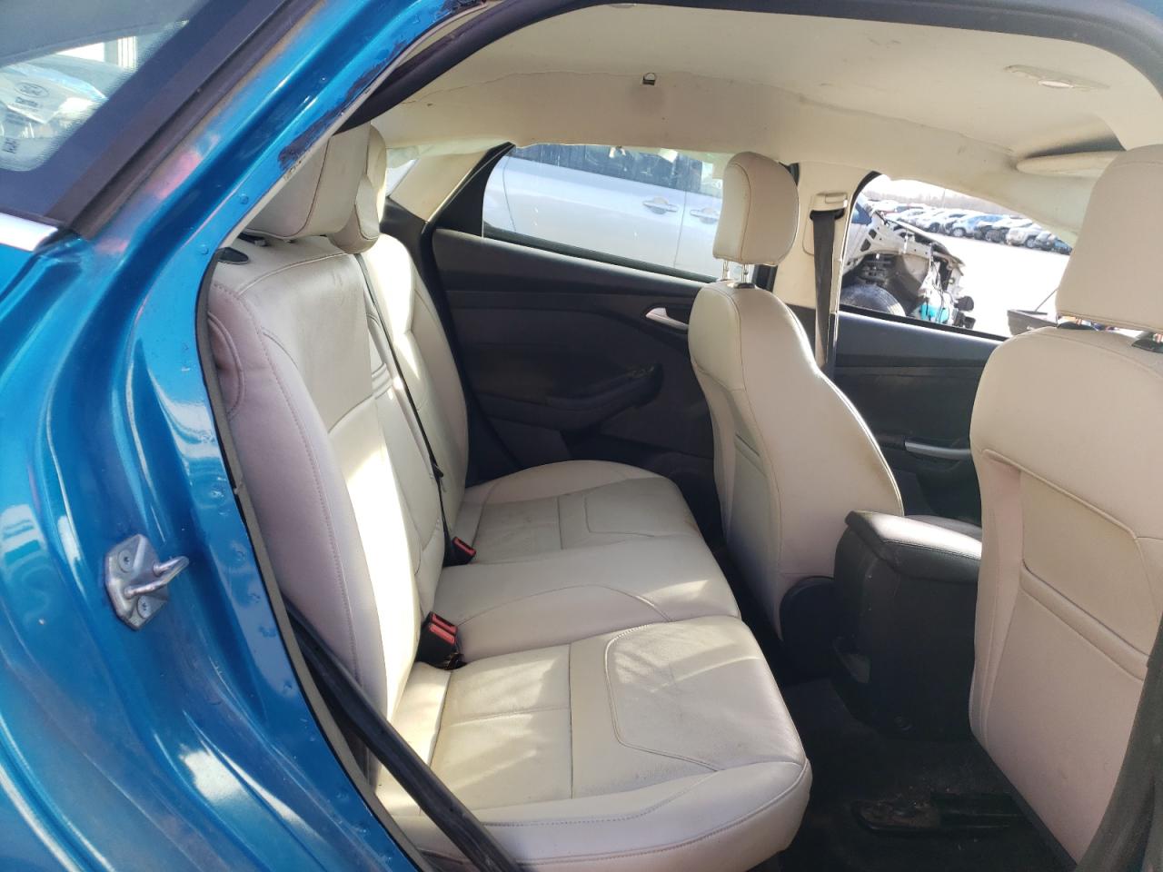 Photo 6 from auction – 2015 FORD FOCUS TITA with VIN 1FADP3J20FL209105