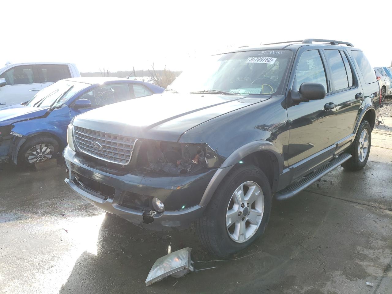 Photo 2 from auction – 2002 FORD EXPLORER X with VIN 1FMZU63K32UD11070