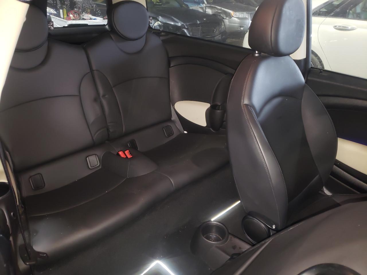Photo 6 from auction – 2012 MINI COOPER CLU with VIN WMWZF3C55CT488828