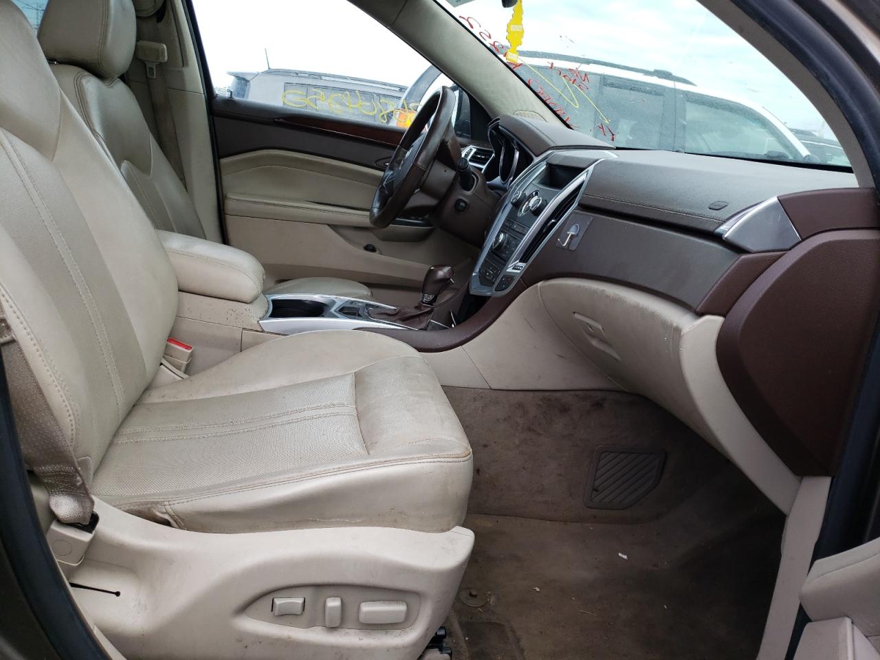 Photo 5 from auction – 2012 CADILLAC SRX LUXURY with VIN 3GYFNAE37CS604091