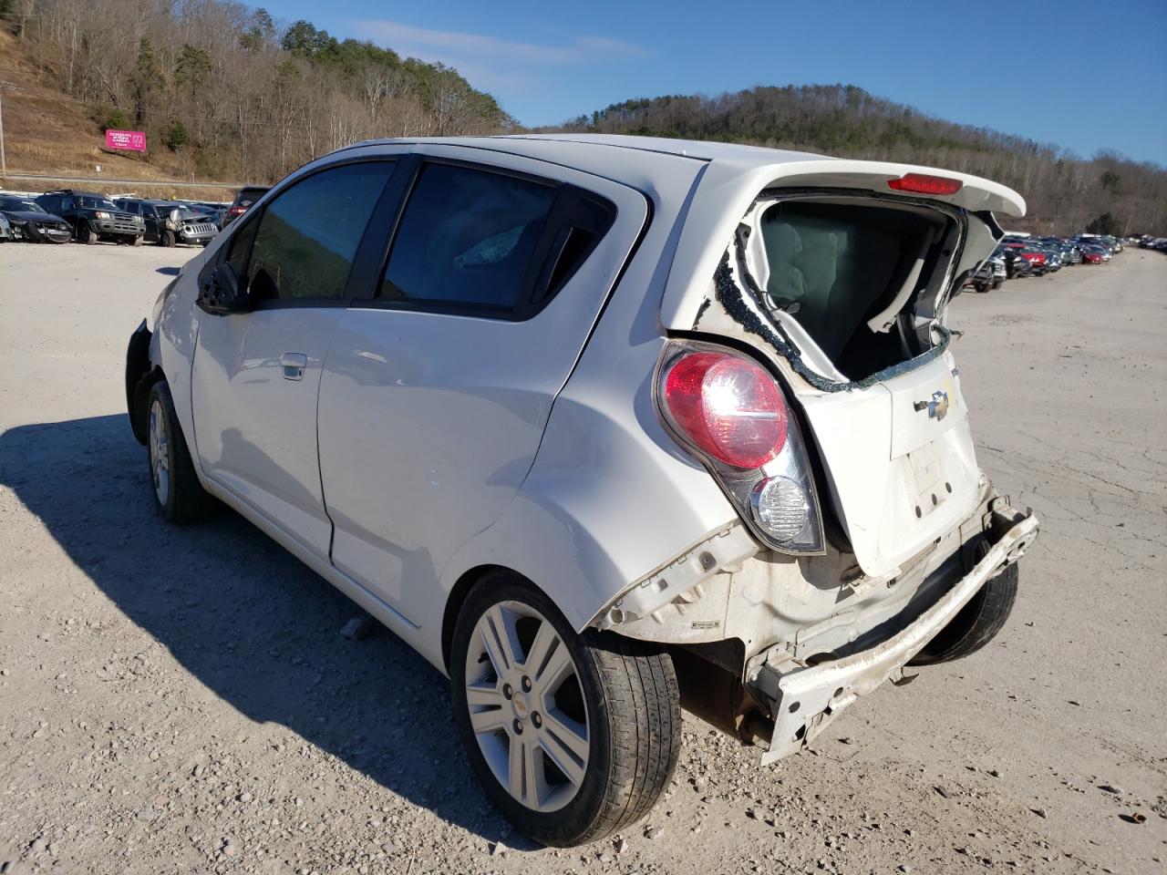 Photo 3 from auction – 2014 CHEVROLET SPARK 1LT with VIN KL8CD6S9XEC480420