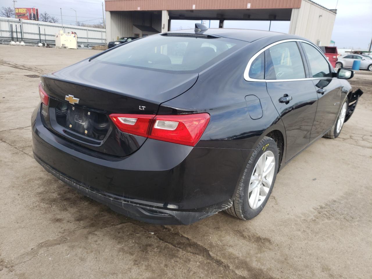 Photo 4 from auction – 2016 CHEVROLET MALIBU LT with VIN 1G1ZE5ST7GF251904