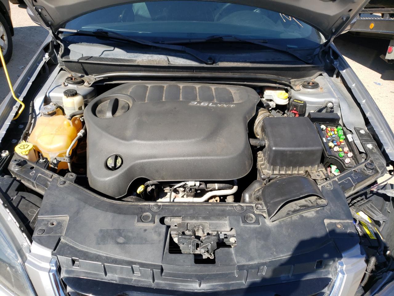 Photo 7 from auction – 2013 CHRYSLER 200 LIMITE with VIN 1C3CCBCG8DN728090