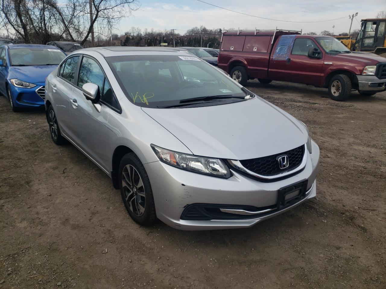 HONDA CIVIC EX 2015 with VIN 2HGFB2F87FH500661 - Photo from auction