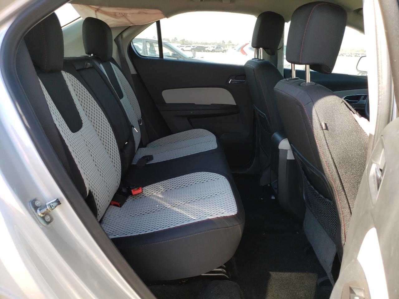 Photo 6 from auction – 2015 CHEVROLET EQUINOX LS with VIN 2GNALAEK6F1124855