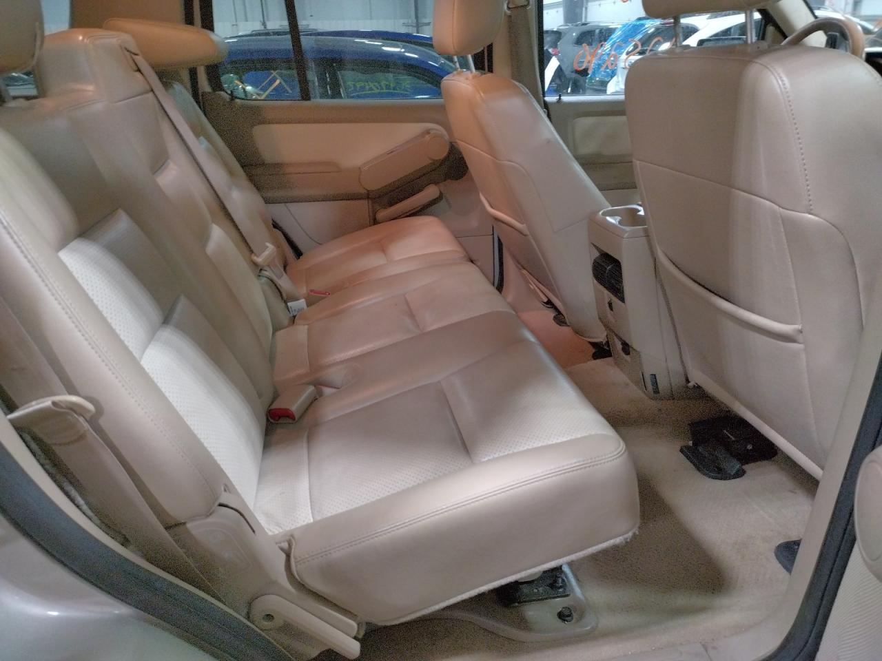 Photo 6 from auction – 2007 MERCURY MOUNTAINEE with VIN 4M2EU47E67UJ20076