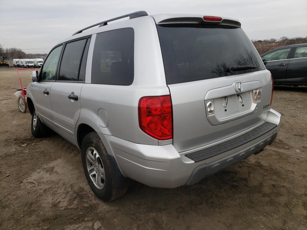 Photo 3 from auction – 2005 HONDA PILOT EXL with VIN 5FNYF18575B020746