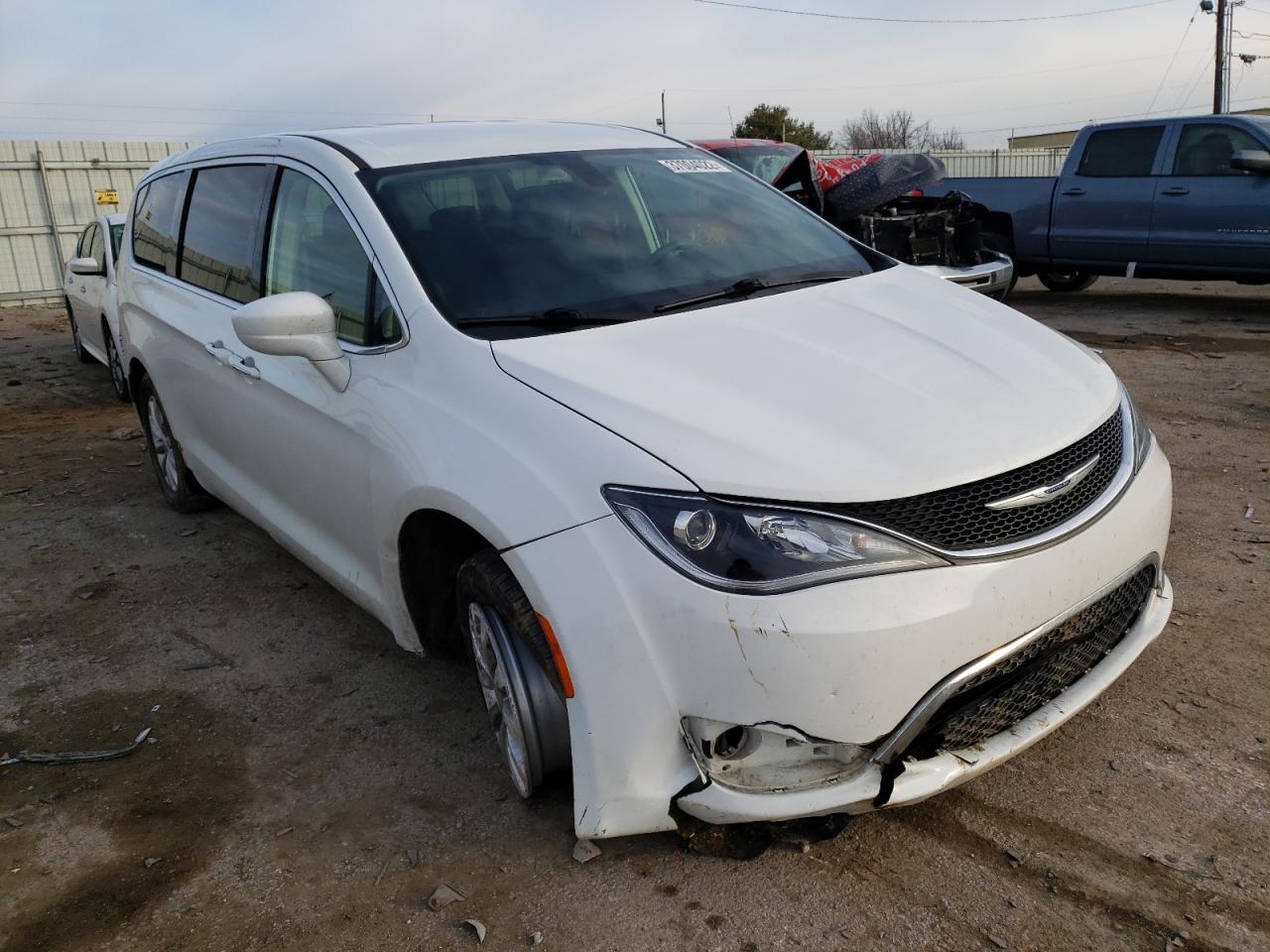 CHRYSLER PACIFICA T 2018 with VIN 2C4RC1FG4JR352210 - Photo from auction