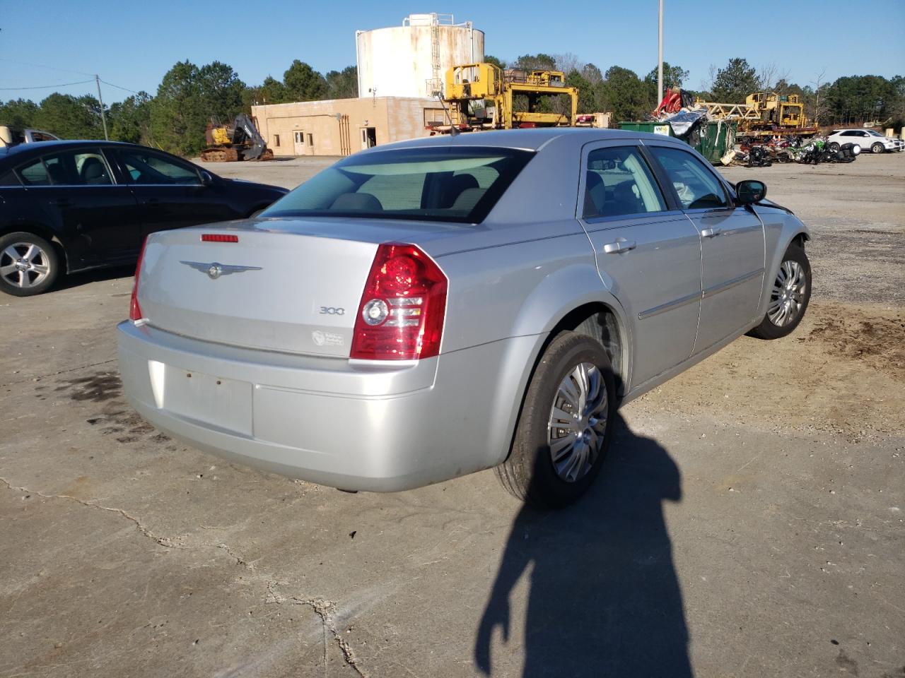Photo 4 from auction – 2008 CHRYSLER 300 LX with VIN 2C3KA43R98H183255