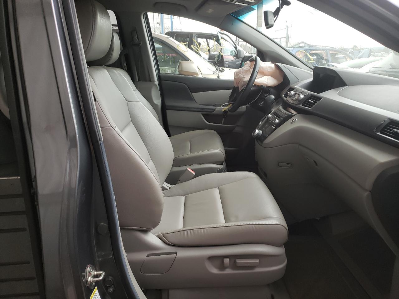 Photo 5 from auction – 2012 HONDA ODYSSEY EX with VIN 5FNRL5H69CB050180