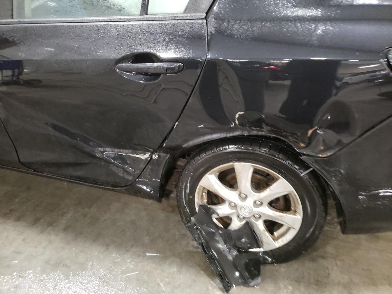 Photo 9 from auction – 2010 MAZDA 3 I with VIN JM1BL1SG3A1219143