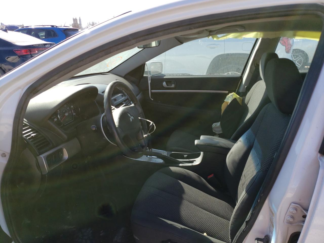 Photo 5 from auction – 2012 MITSUBISHI GALANT FE with VIN 4A32B2FF9CE016227