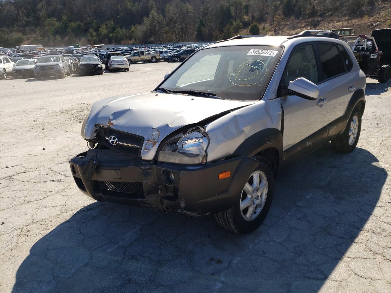 Photo 2 from auction – 2005 HYUNDAI TUCSON GLS with VIN KM8JN12D95U157808