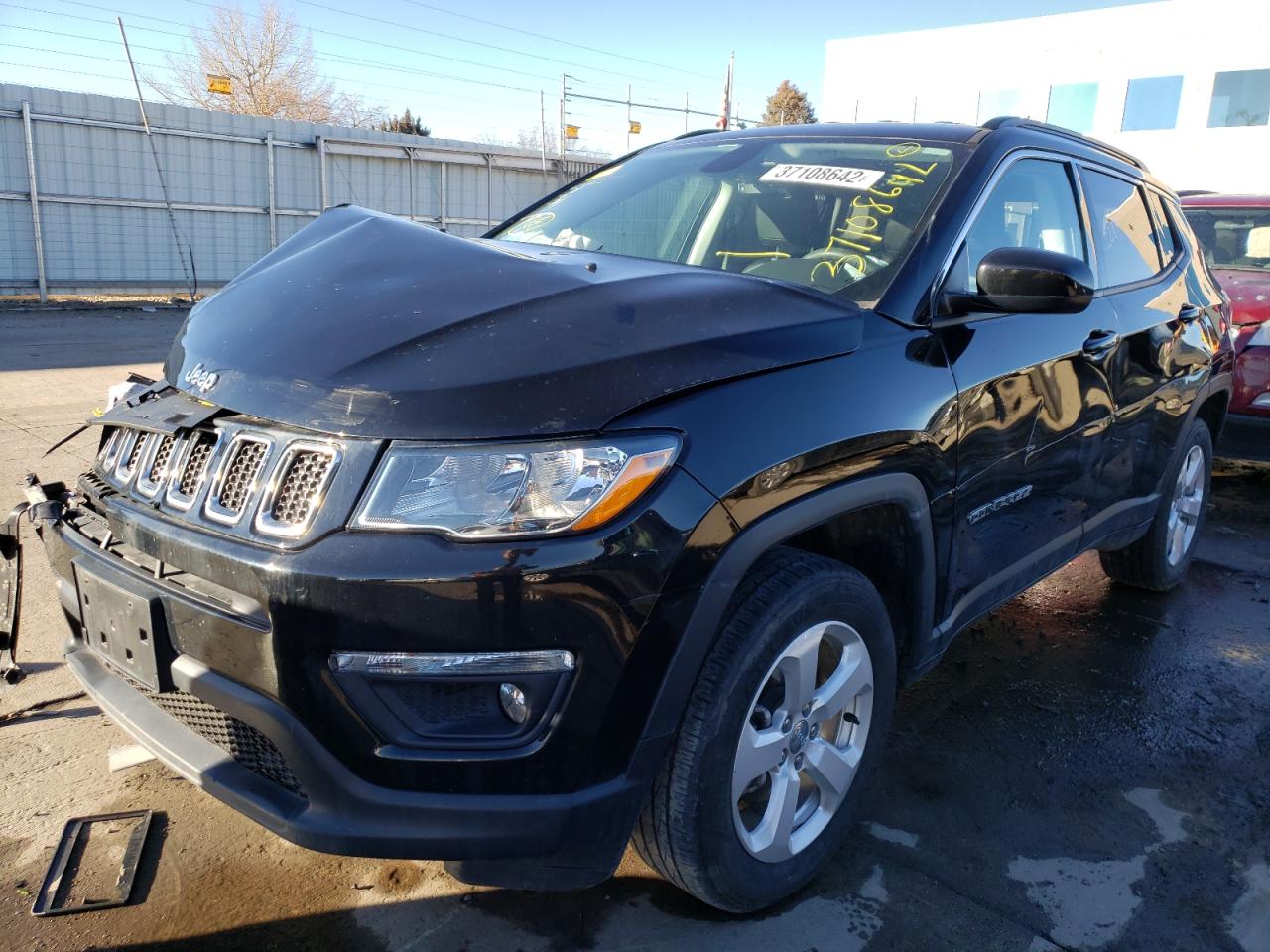 Photo 2 from auction – 2019 JEEP COMPASS LA with VIN 3C4NJDBB6KT595239