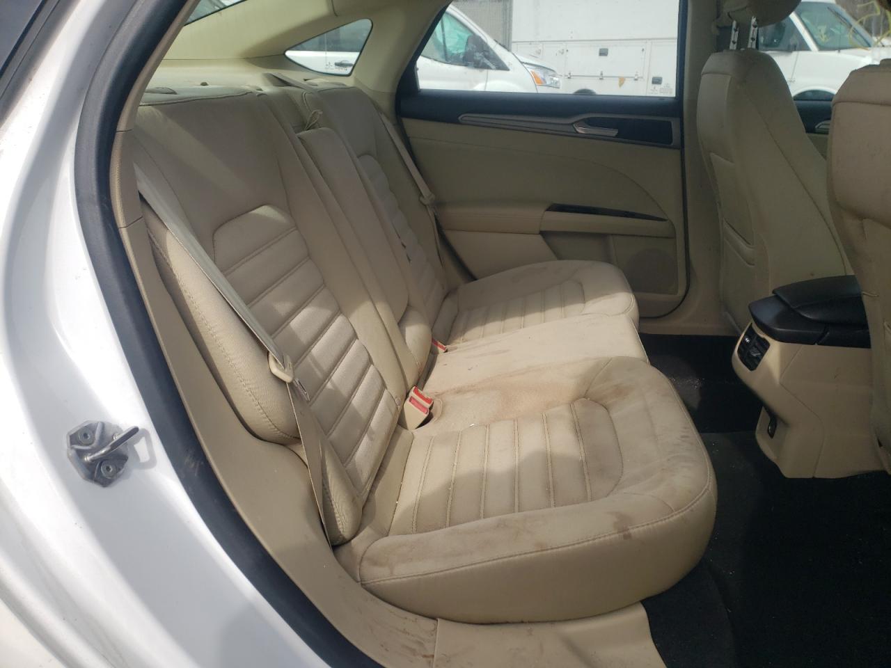 Photo 6 from auction – 2015 FORD FUSION SE with VIN 3FA6P0H70FR217814