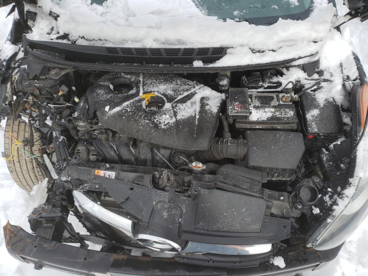 Photo 7 from auction – 2013 HYUNDAI ELANTRA GL with VIN 5NPDH4AE0DH410026
