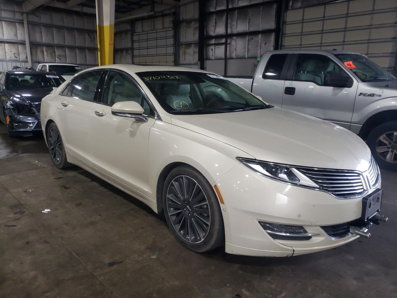 LINCOLN MKZ HYBRID 2016 with VIN 3LN6L2LU0GR627847 - Photo from auction