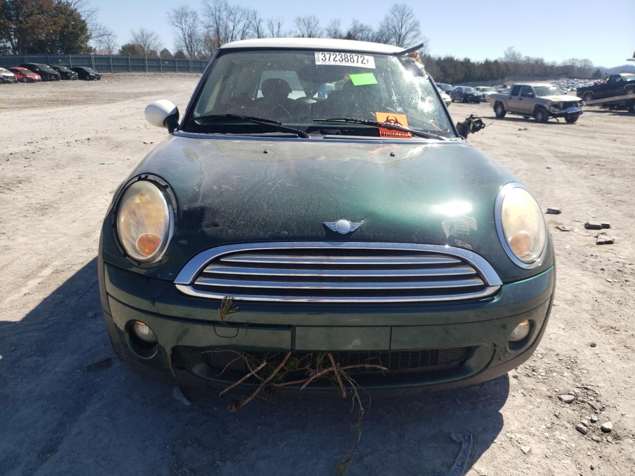 Photo 9 from auction – 2008 MINI COOPER with VIN WMWMF33518TU67248