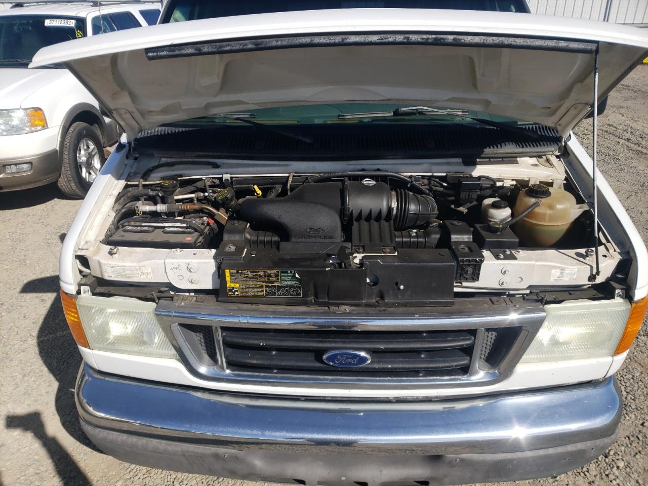 Photo 7 from auction – 2004 FORD ECONOLINE with VIN 1FBSS31LX4HB38573