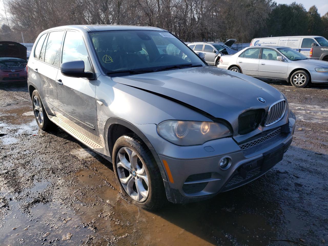 BMW X5 XDRIVE3 2011 with VIN 5UXZW0C55BL368056 - Photo from auction