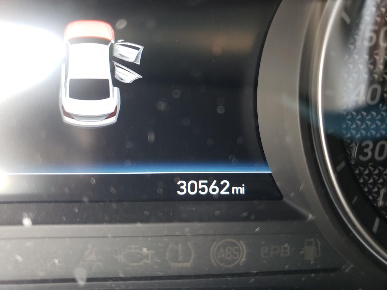Photo 8 from auction – 2019 GENESIS G70 PRESTI with VIN KMTG34LE4KU019295