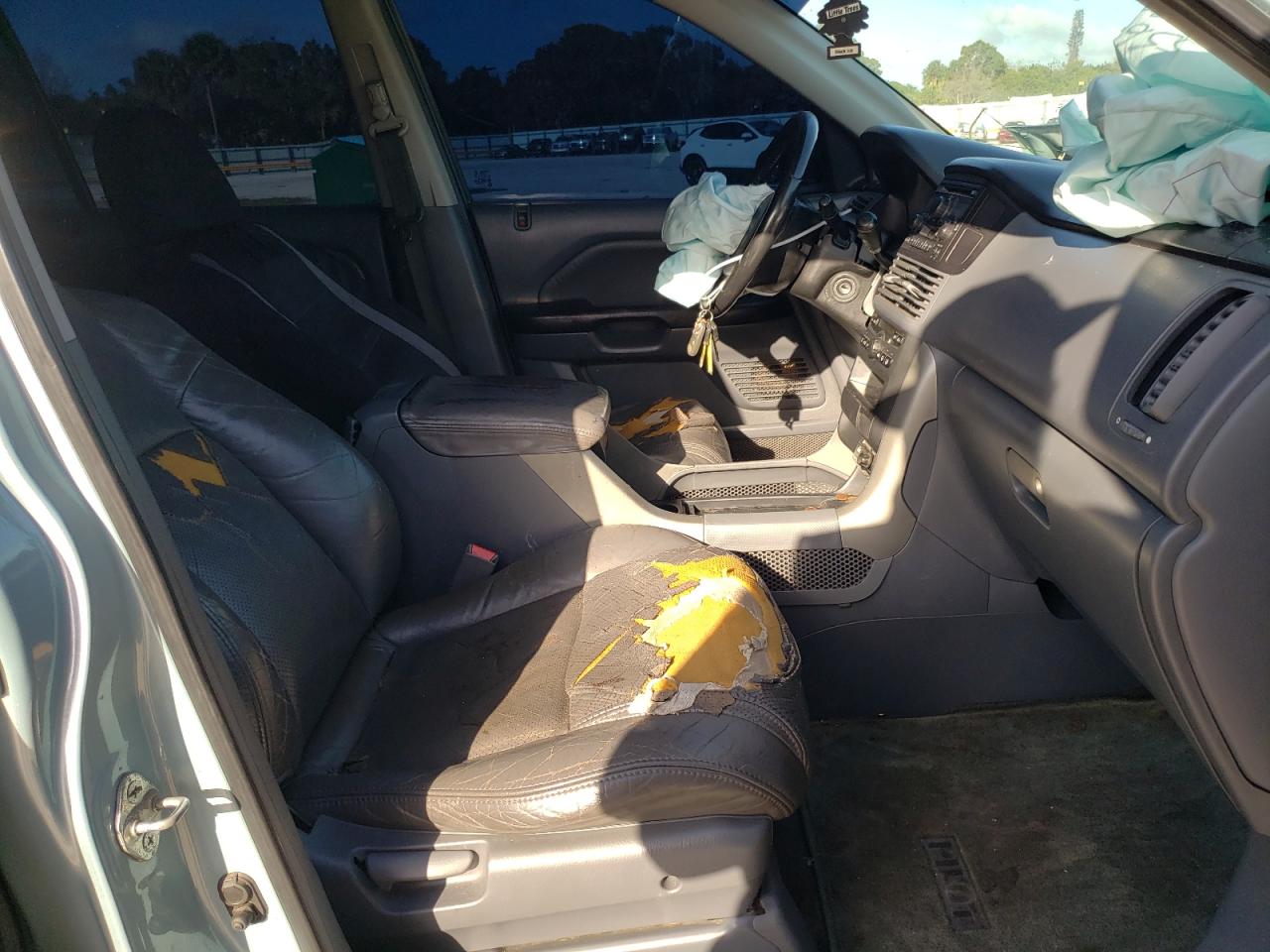 Photo 5 from auction – 2003 HONDA PILOT EXL with VIN 2HKYF18563H577078