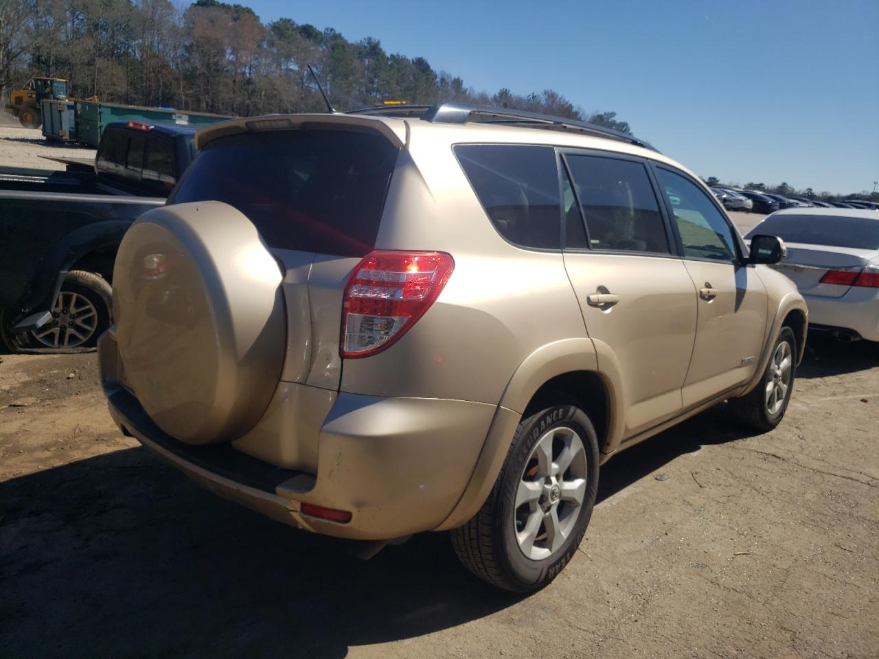 Photo 4 from auction – 2011 TOYOTA RAV4 LIMIT with VIN 2T3YF4DV4BW073708