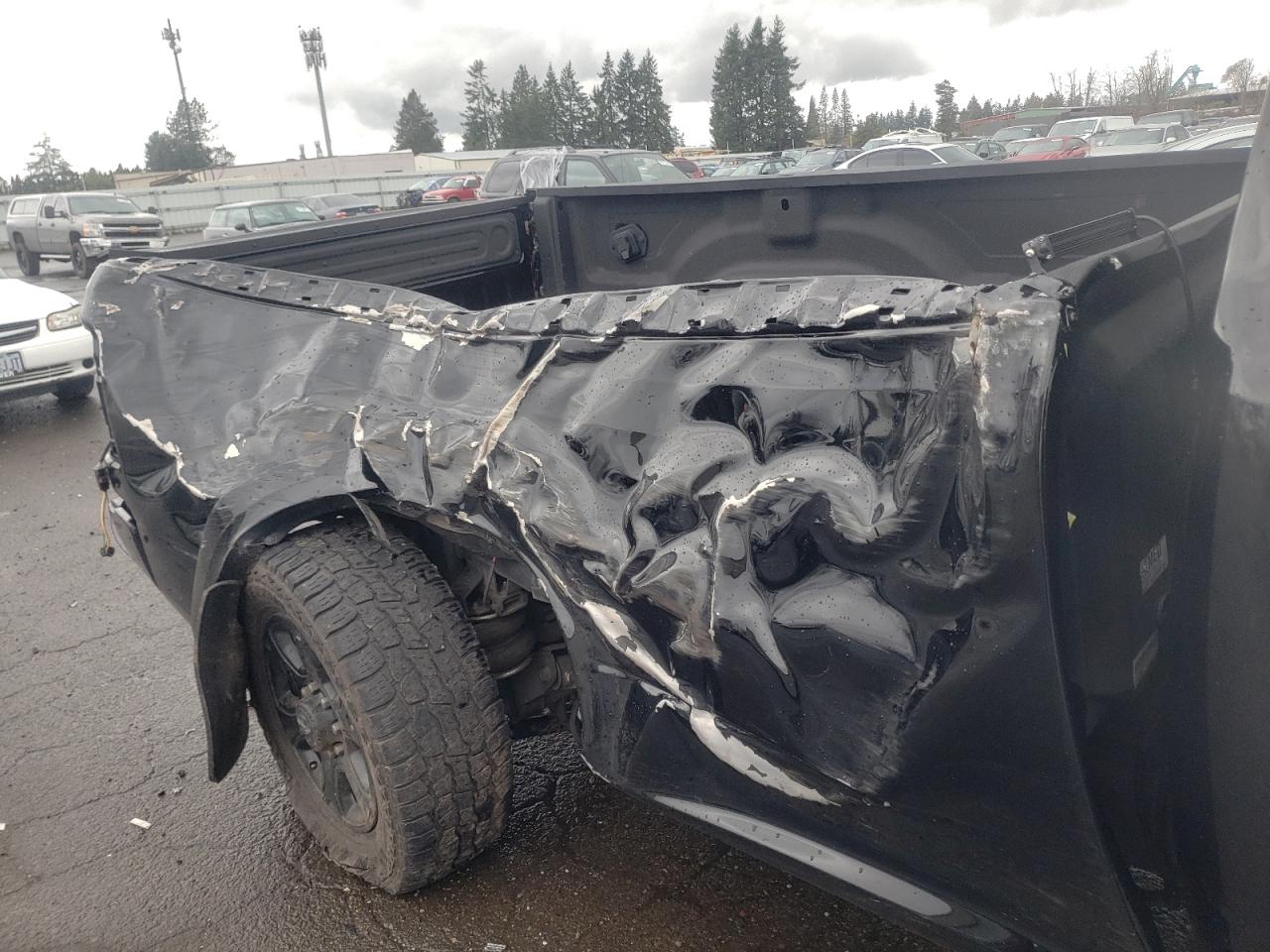 Photo 9 from auction – 2015 RAM 2500 LARAM with VIN 3C6UR5KL1FG557765