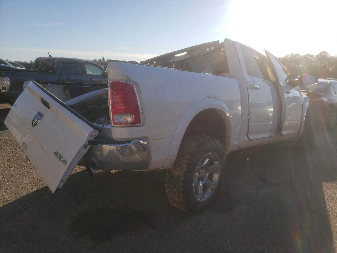 Photo 4 from auction – 2017 RAM 1500 LARAM with VIN 1C6RR7NTXHS719868