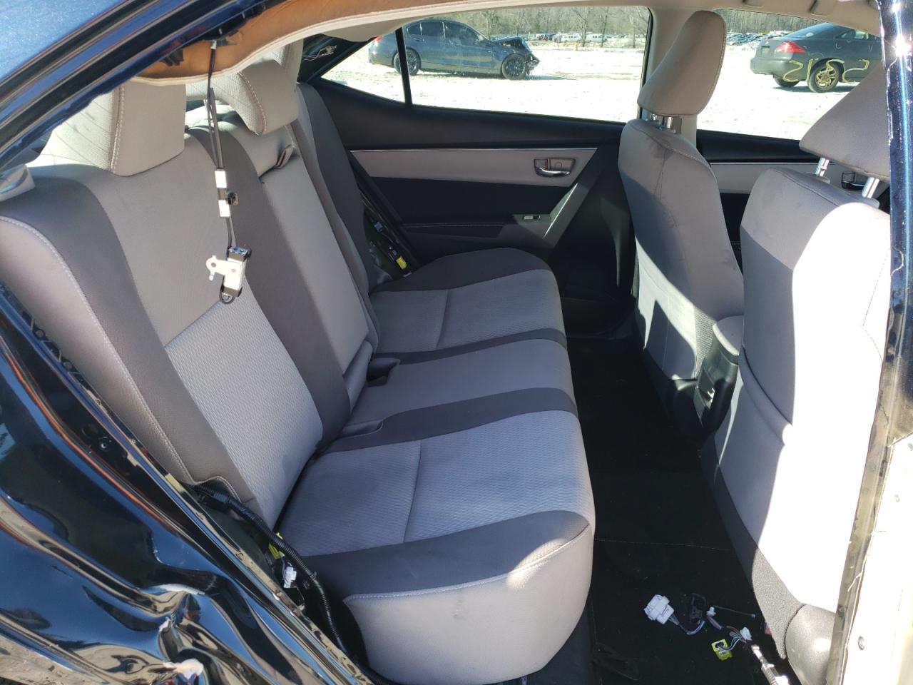 Photo 6 from auction – 2018 TOYOTA COROLLA L with VIN 2T1BURHE0JC035209
