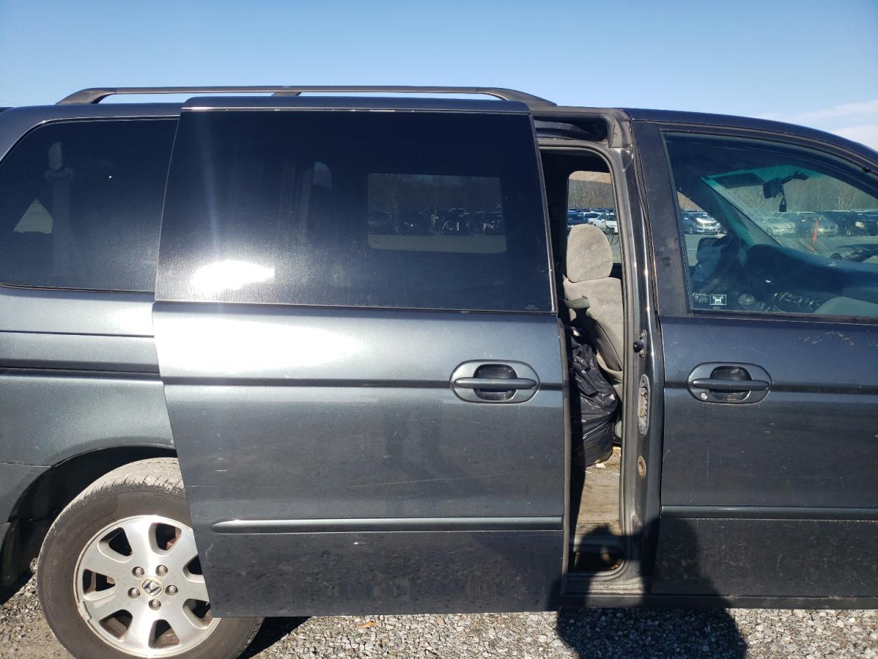 Photo 10 from auction – 2003 HONDA ODYSSEY with VIN 5FNRL18683B123791