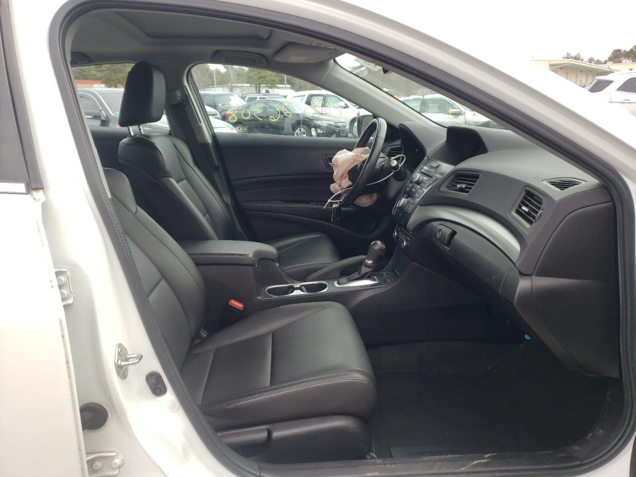 Photo 5 from auction – 2018 ACURA ILX BASE W with VIN 19UDE2F3XJA007941