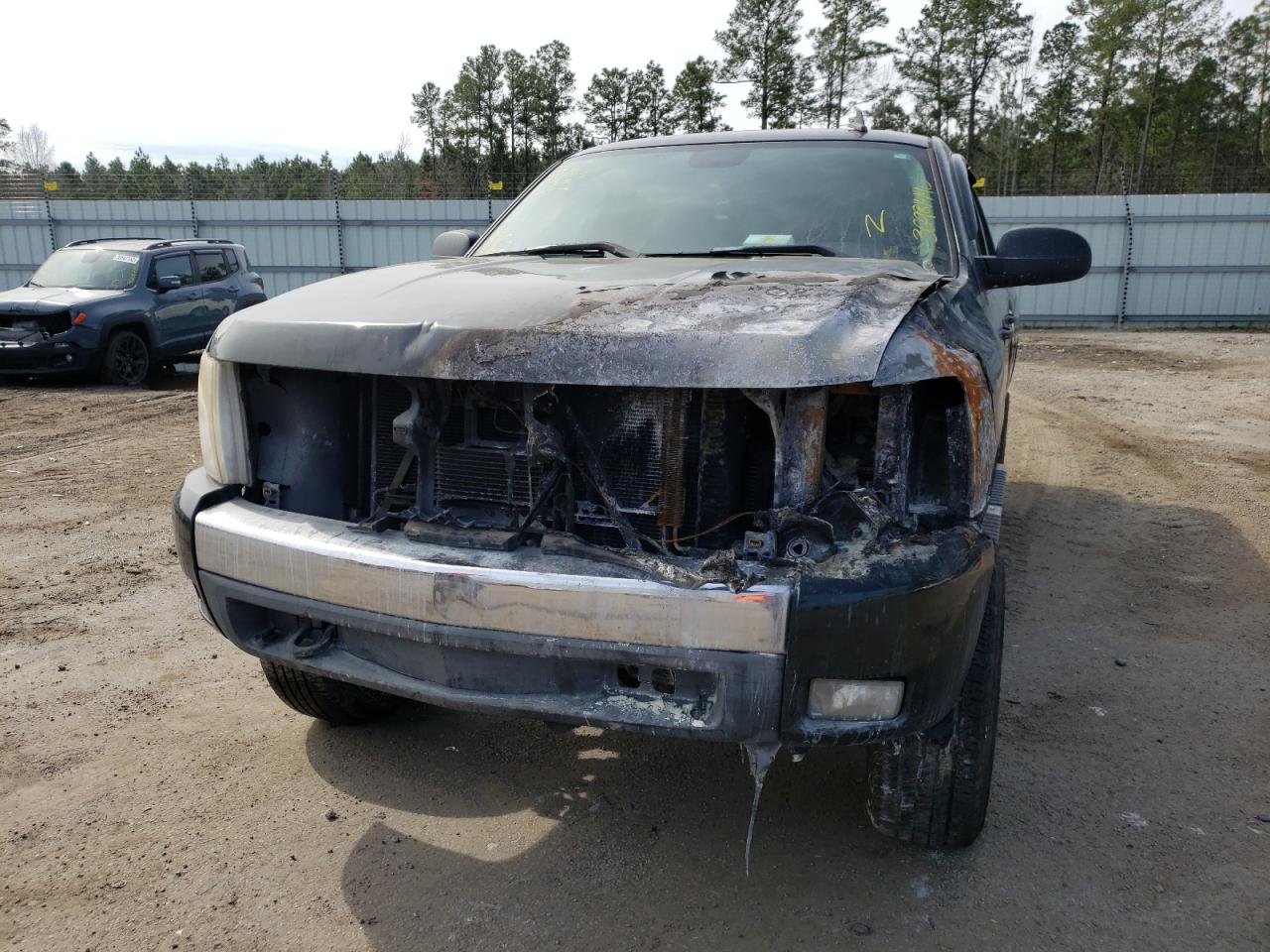 Photo 9 from auction – 2007 CHEVROLET SILVRDO LT with VIN 2GCEK13M071564833