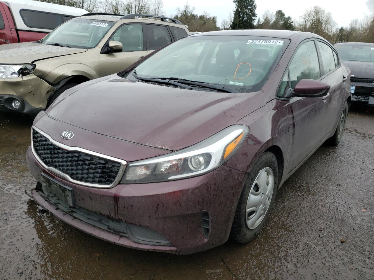 Photo 2 from auction – 2018 KIA FORTE LX with VIN 3KPFK4A72JE266104