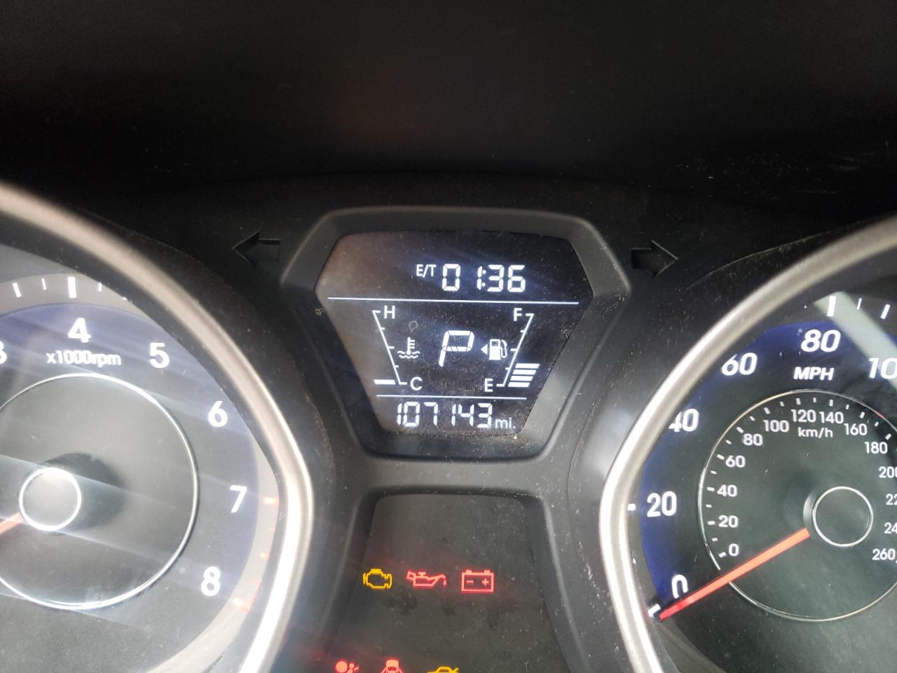 Photo 8 from auction – 2014 HYUNDAI ELANTRA SE with VIN 5NPDH4AE3EH460985