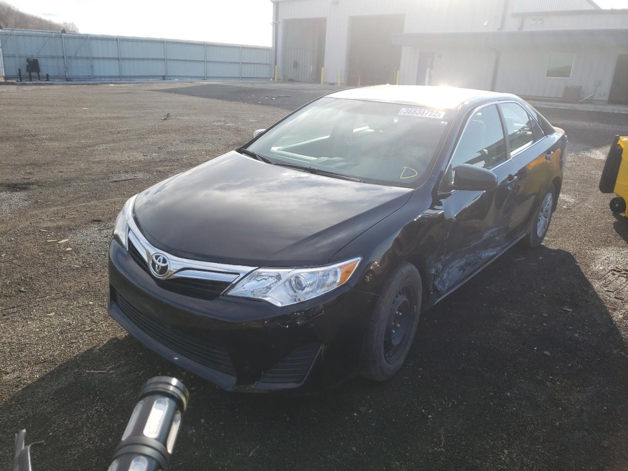 Photo 2 from auction – 2014 TOYOTA CAMRY L with VIN 4T4BF1FK8ER419060