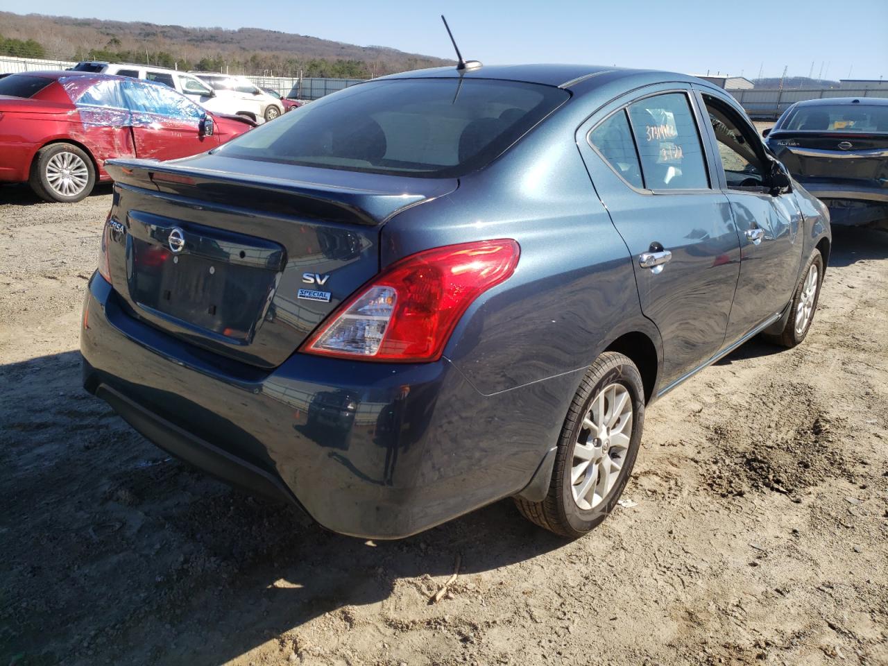 Photo 4 from auction – 2017 NISSAN VERSA S with VIN 3N1CN7AP3HL907751
