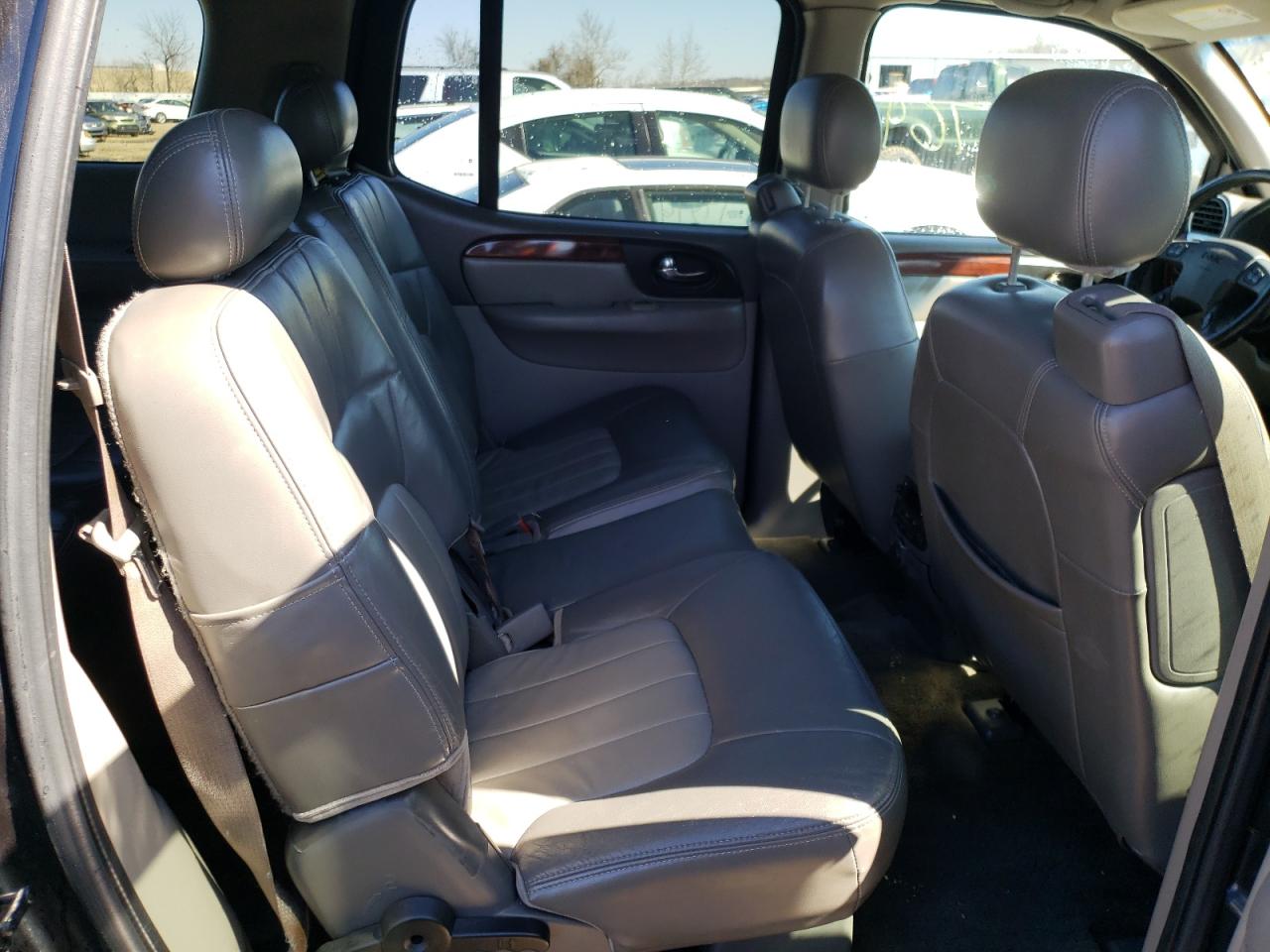 Photo 6 from auction – 2004 GMC ENVOY XL with VIN 1GKES16S646106894