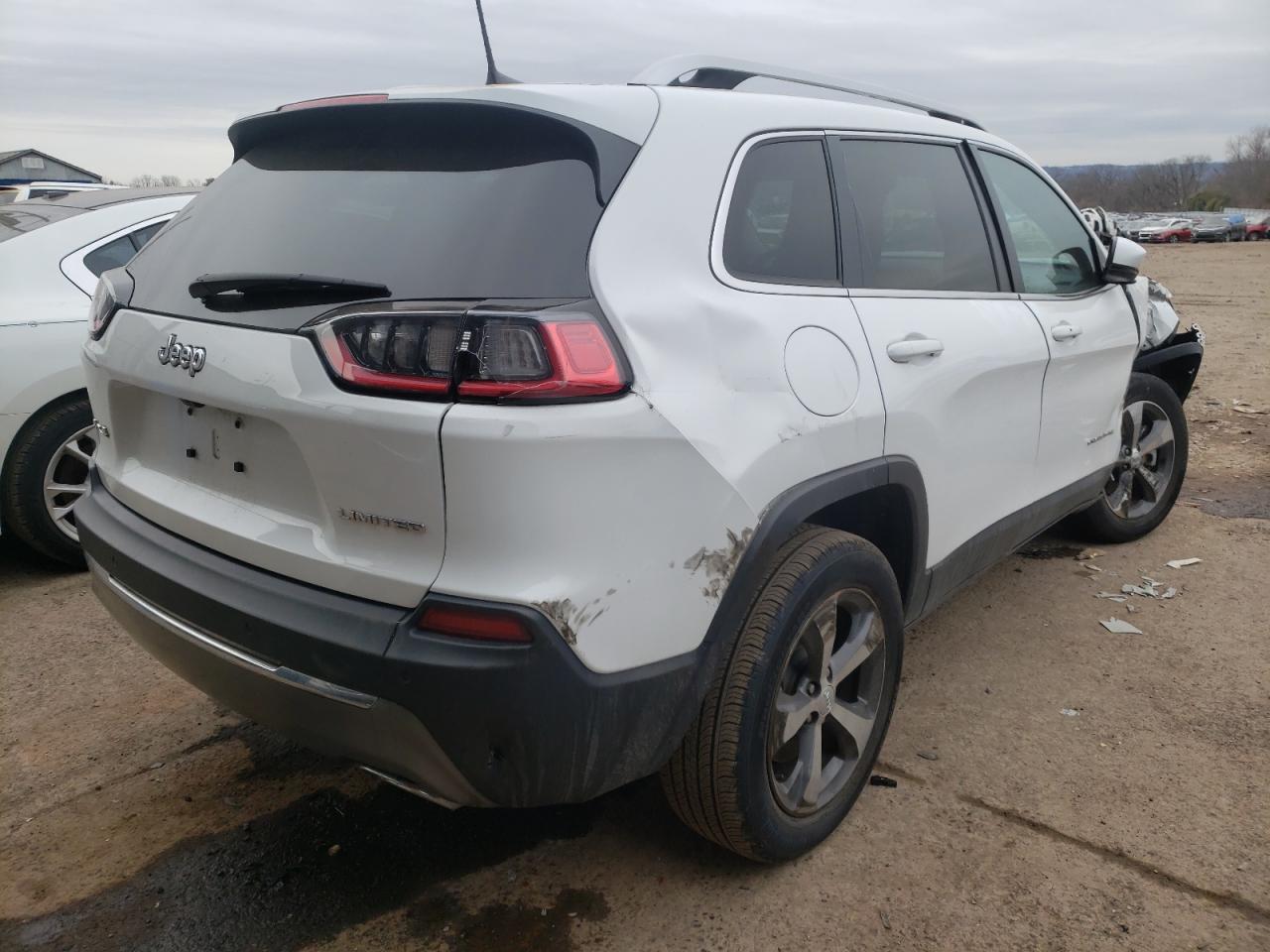 Photo 4 from auction – 2019 JEEP CHEROKEE L with VIN 1C4PJMDX2KD259059