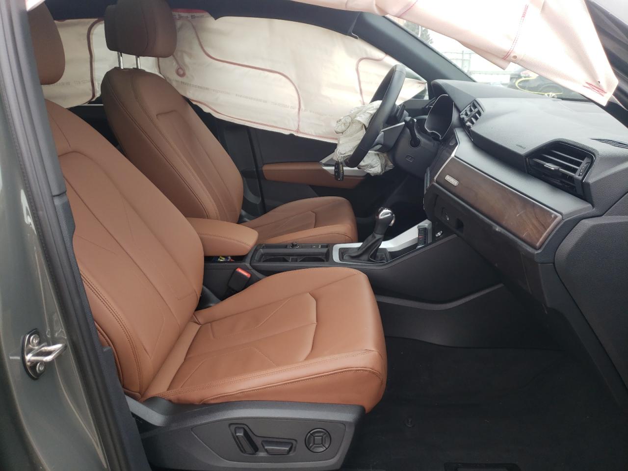 Photo 5 from auction – 2022 AUDI Q3 PREMIUM with VIN WA1DECF34N1010564
