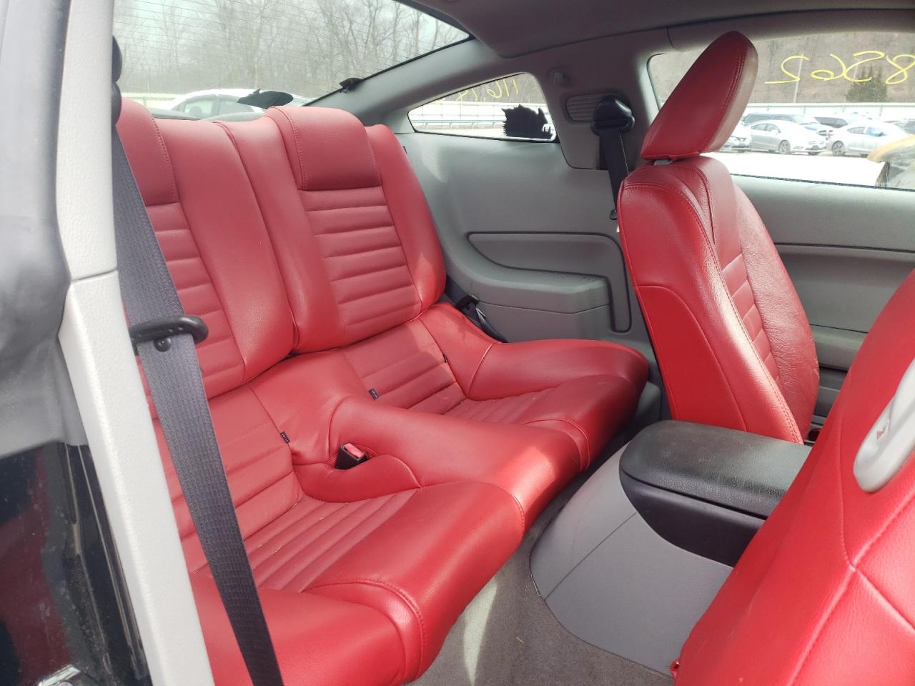 Photo 6 from auction – 2005 FORD MUSTANG with VIN 1ZVFT80N855232526