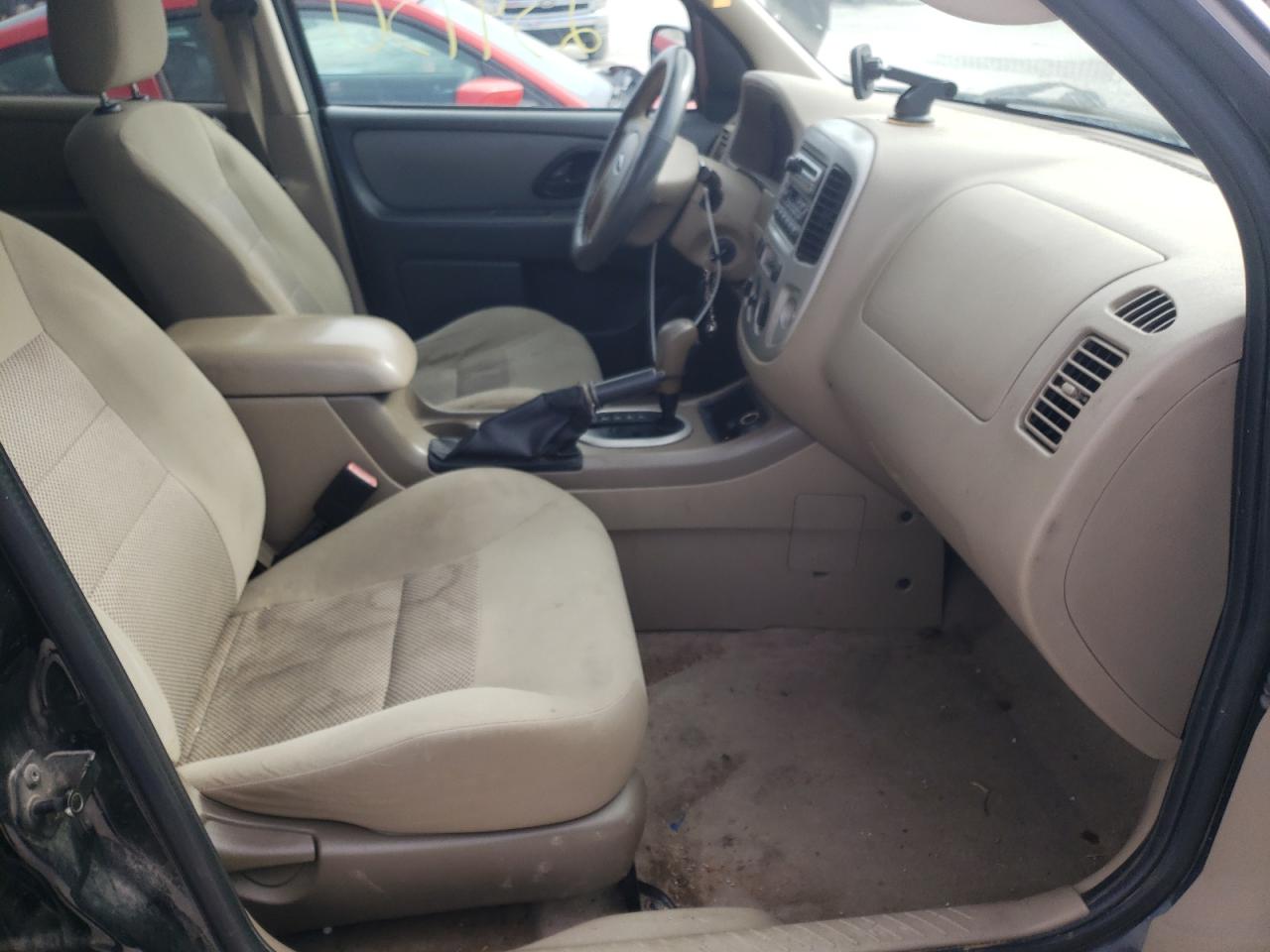 Photo 5 from auction – 2006 FORD ESCAPE XLT with VIN 1FMCU93106KD34662