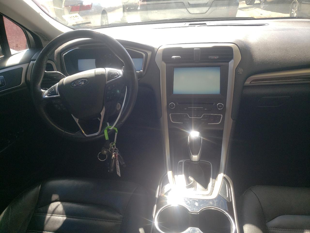 Photo 9 from auction – 2016 FORD FUSION SE with VIN 3FA6P0H90GR131910