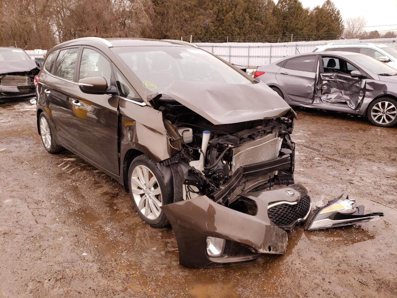 KIA RONDO 2016 with VIN KNAHU8A35G7132040 - Photo from auction