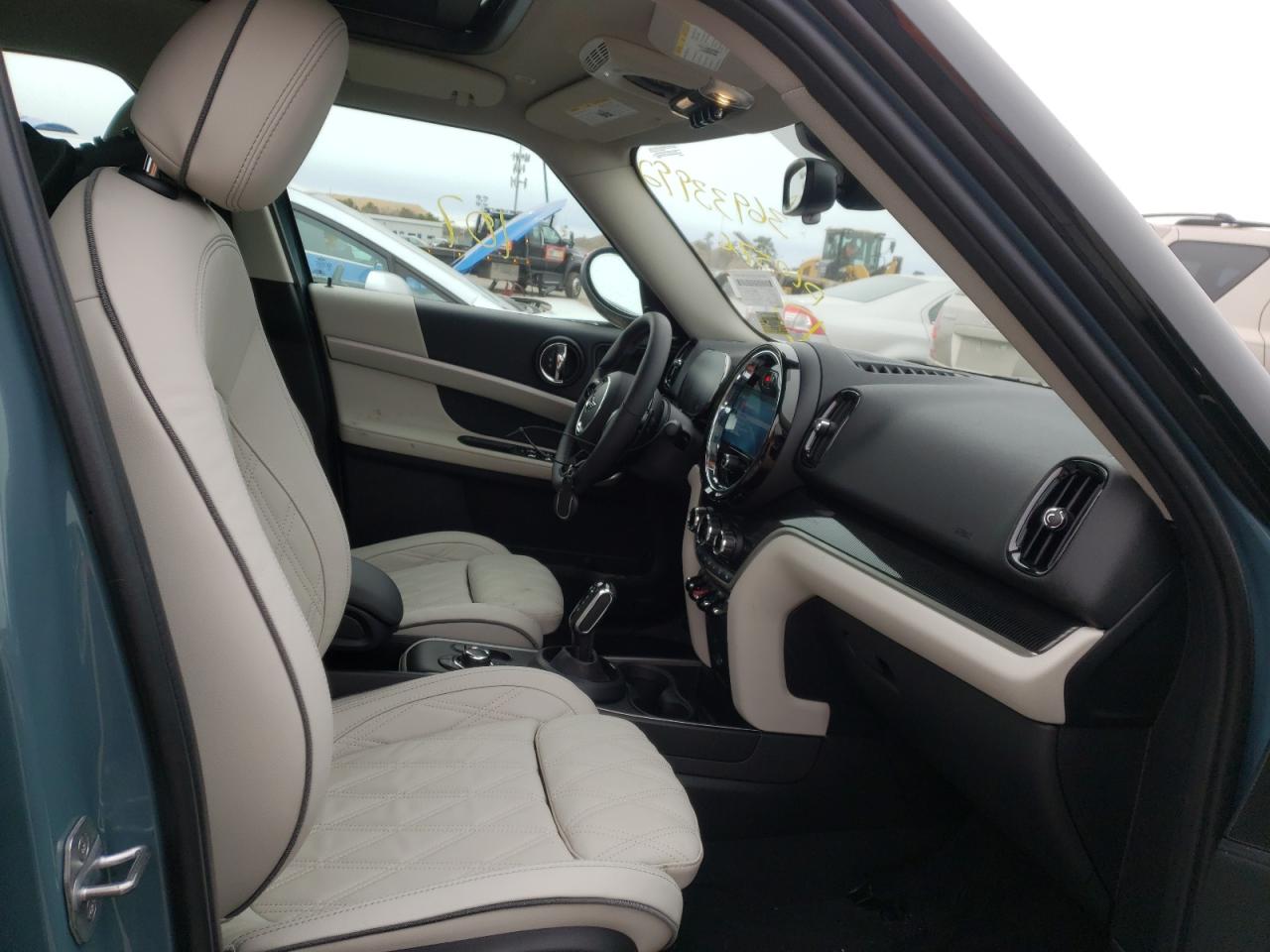 Photo 5 from auction – 2022 MINI COOPER S C with VIN WMZ83BR09N3P10576