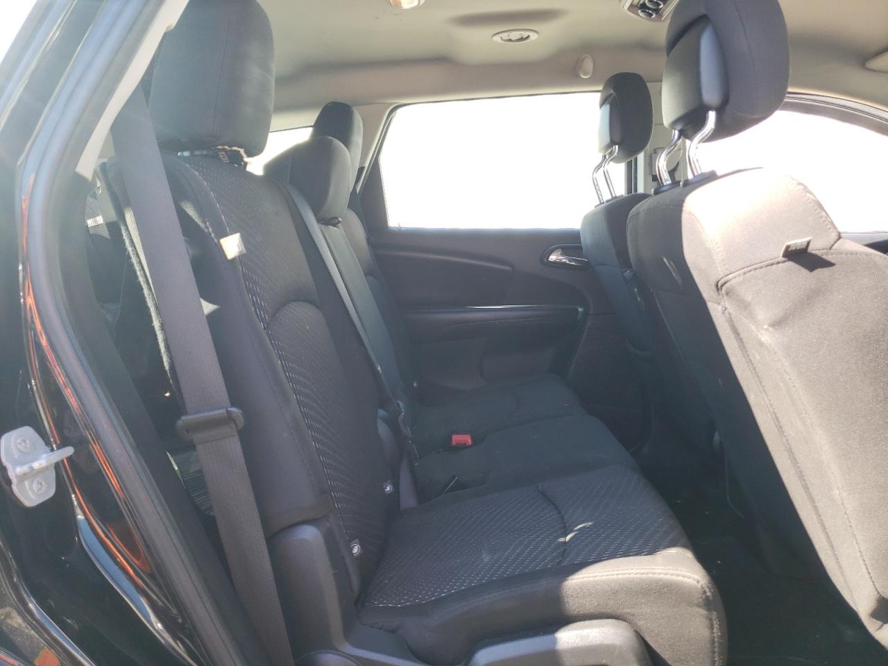 Photo 6 from auction – 2015 DODGE JOURNEY SE with VIN 3C4PDCABXFT505947