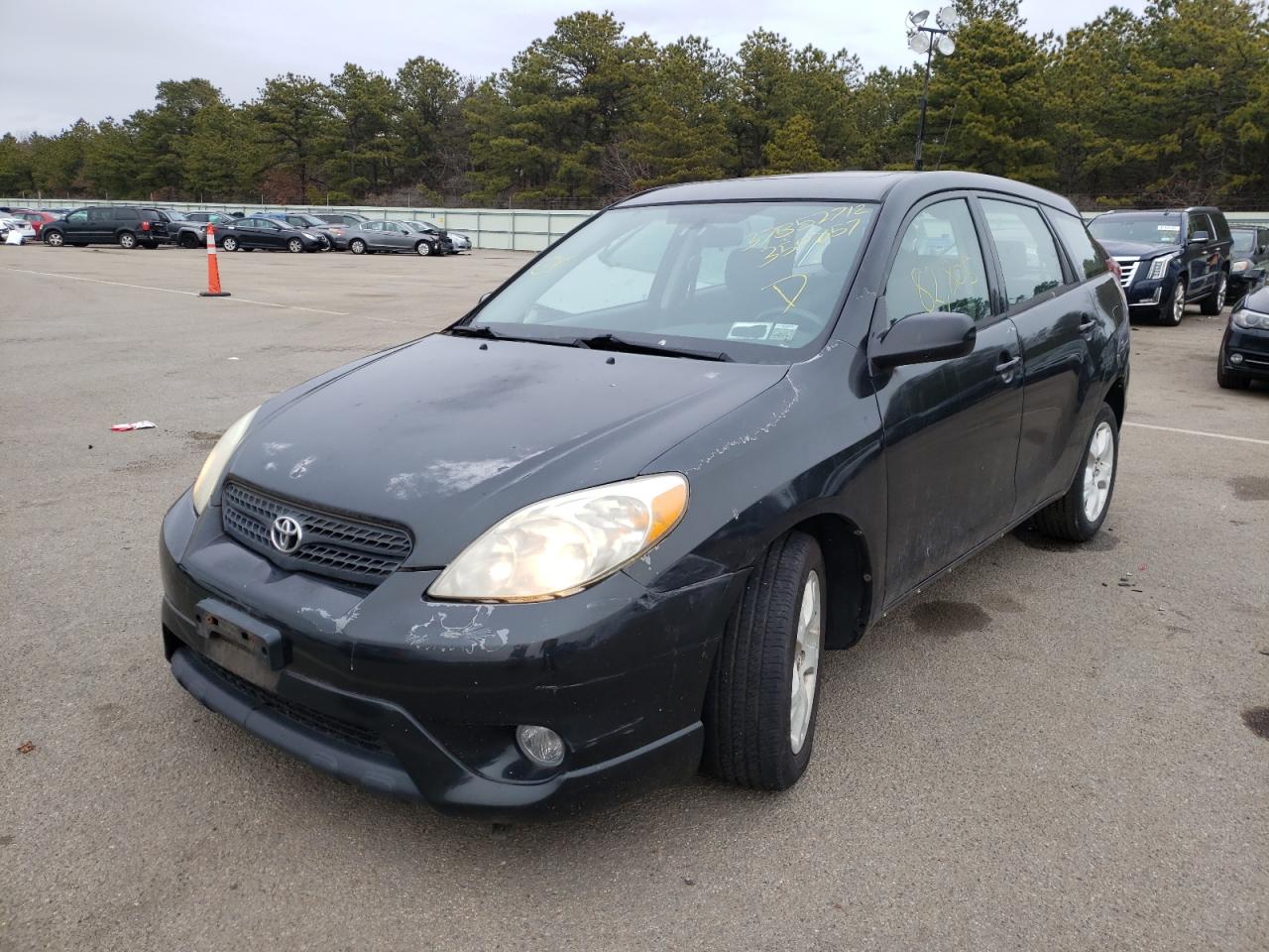Photo 2 from auction – 2004 TOYOTA MATRIX with VIN 2T1KR32E35C350857