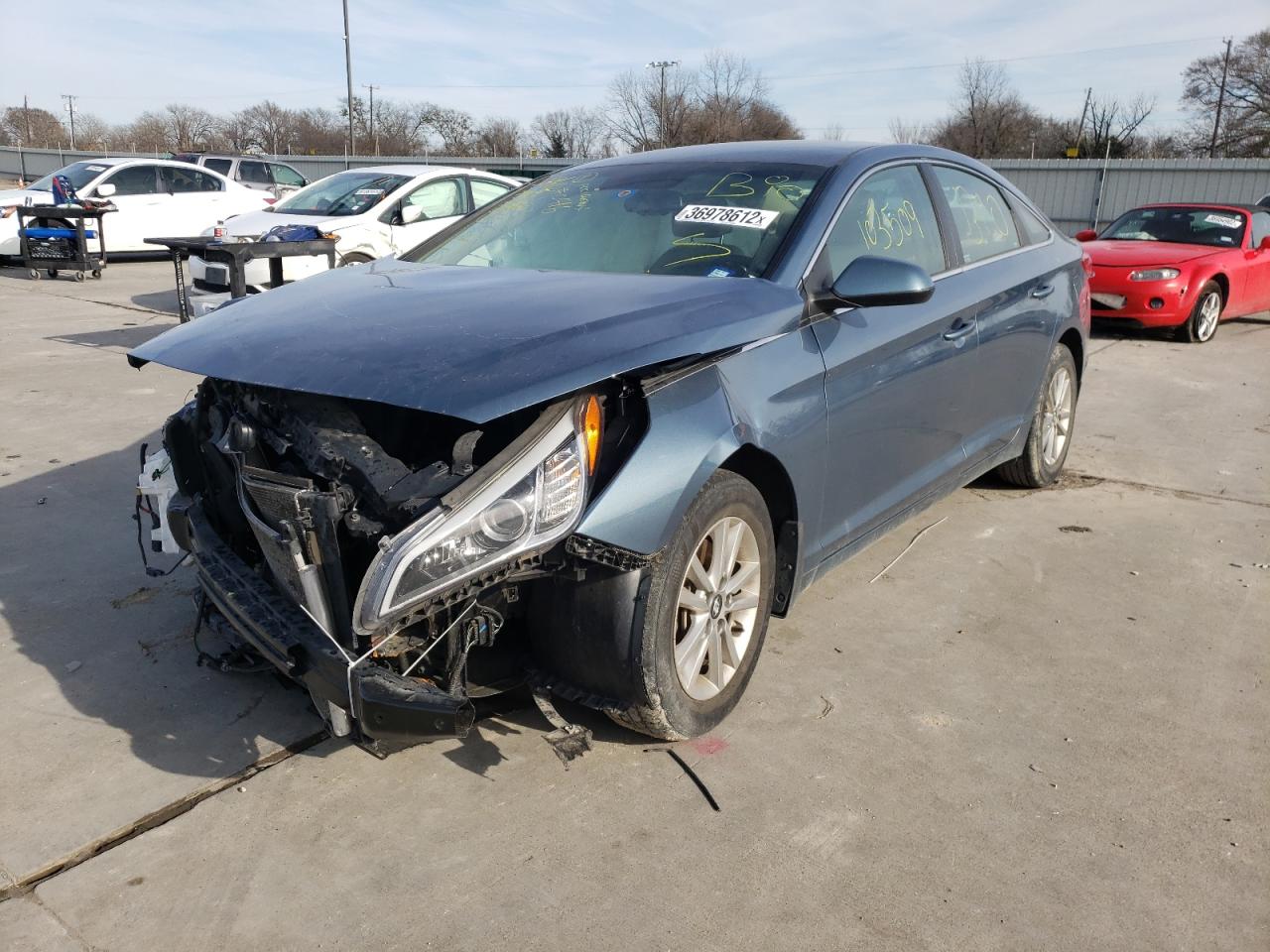 Photo 2 from auction – 2016 HYUNDAI SONATA SE with VIN 5NPE24AF7GH370885